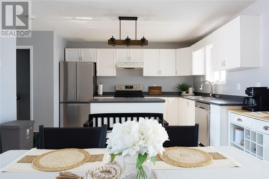 3535 Keith Avenue, Chelmsford, Ontario  P0M 1L0 - Photo 9 - 2126632