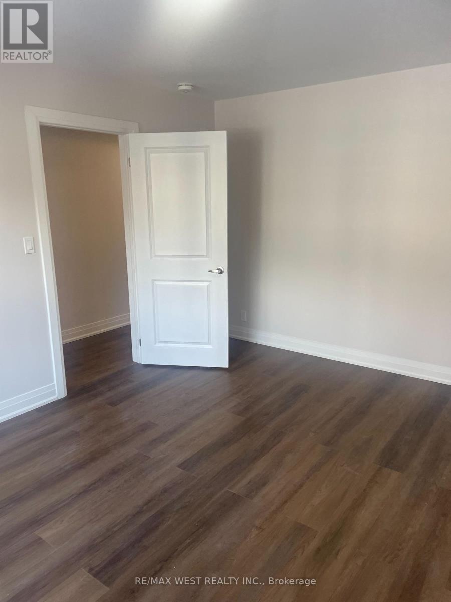 Main Floor - 57 Nassau Street, Toronto (Kensington-Chinatown), Ontario  M5T 1M3 - Photo 11 - C12833900