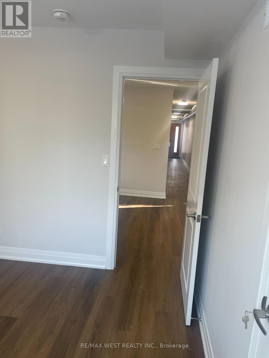 Main Floor - 57 Nassau Street, Toronto (Kensington-Chinatown), Ontario  M5T 1M3 - Photo 13 - C12833900