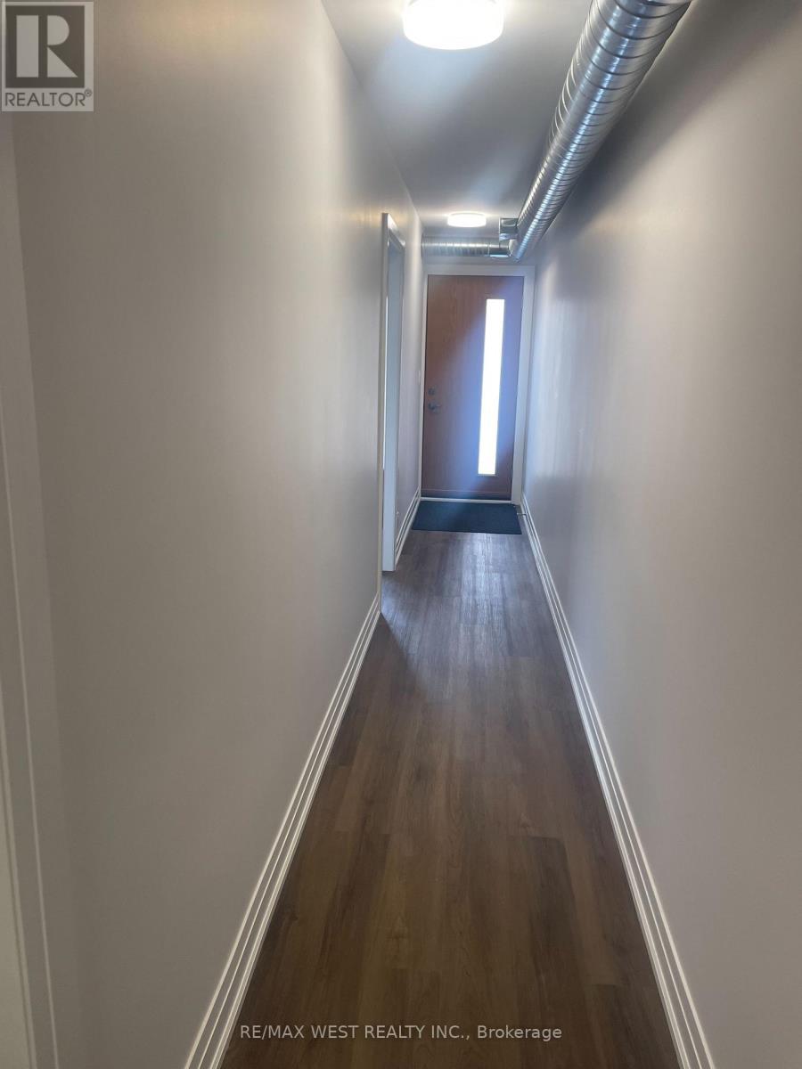 Main Floor - 57 Nassau Street, Toronto (Kensington-Chinatown), Ontario  M5T 1M3 - Photo 2 - C12833900