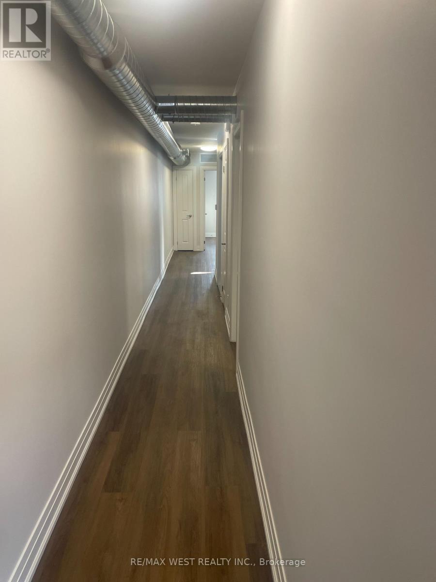 Main Floor - 57 Nassau Street, Toronto (Kensington-Chinatown), Ontario  M5T 1M3 - Photo 9 - C12833900