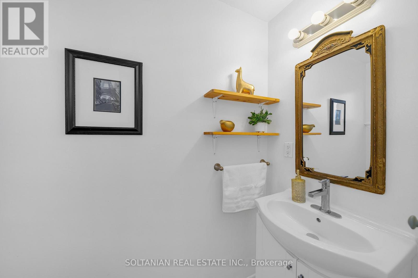 158 Hilda Avenue, Toronto (Newtonbrook West), Ontario  M2M 1V9 - Photo 16 - C12833968