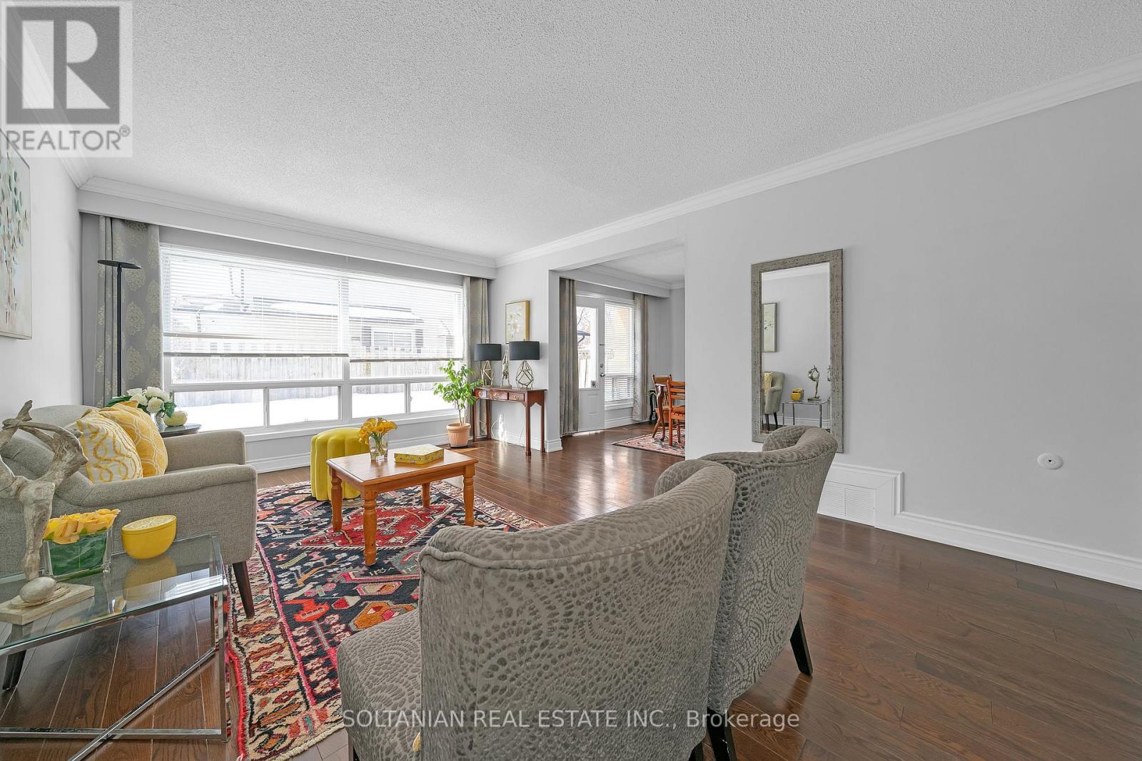 158 Hilda Avenue, Toronto (Newtonbrook West), Ontario  M2M 1V9 - Photo 7 - C12833968