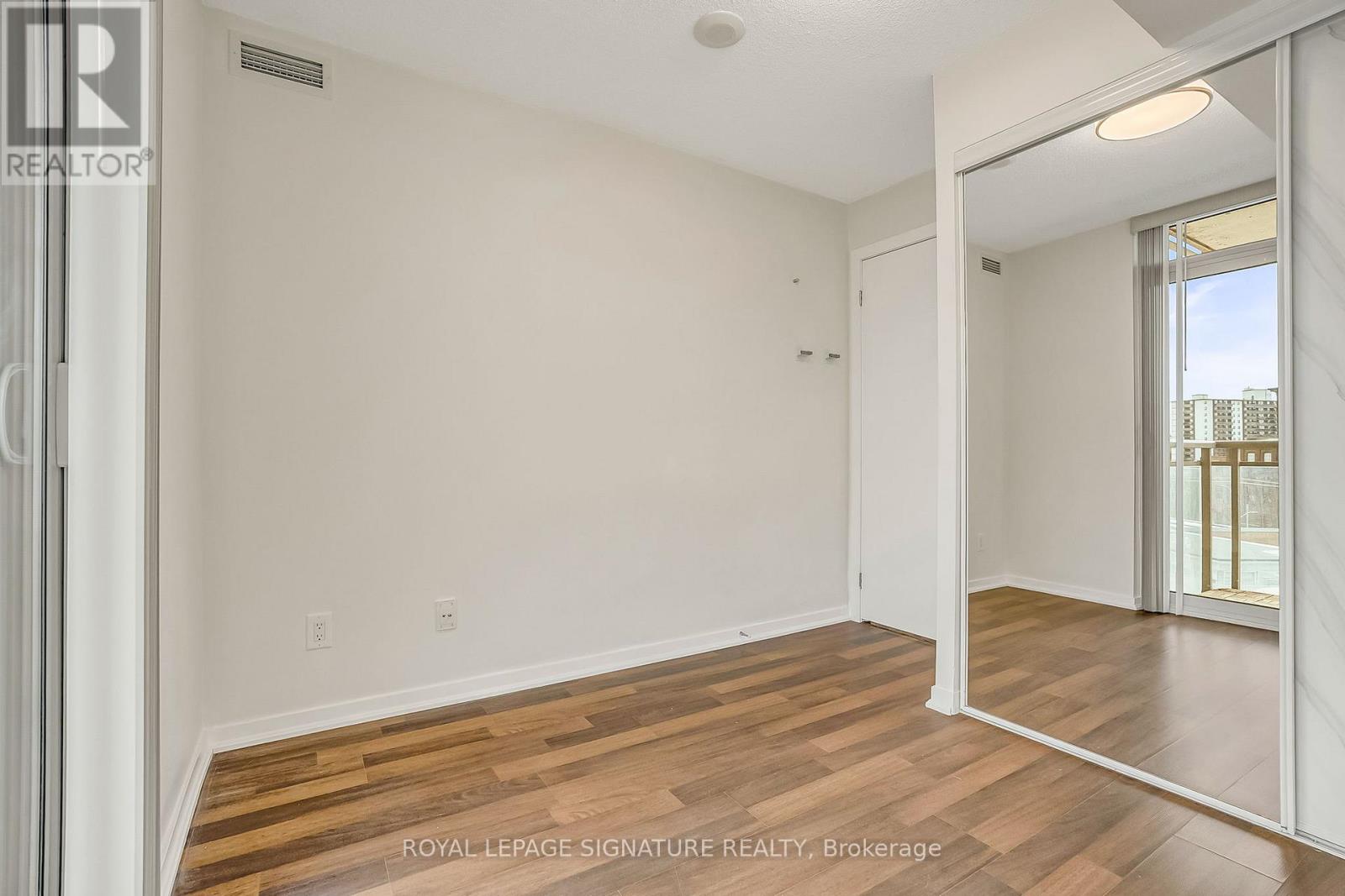 507 - 38 Joe Shuster Way, Toronto, Ontario  M6K 0A5 - Photo 22 - C12833998