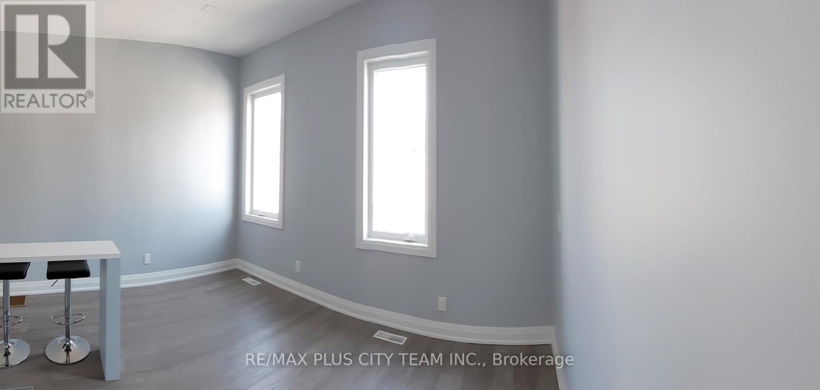 11 Baden Street, Toronto, Ontario  M6J 1Z3 - Photo 6 - C12834012