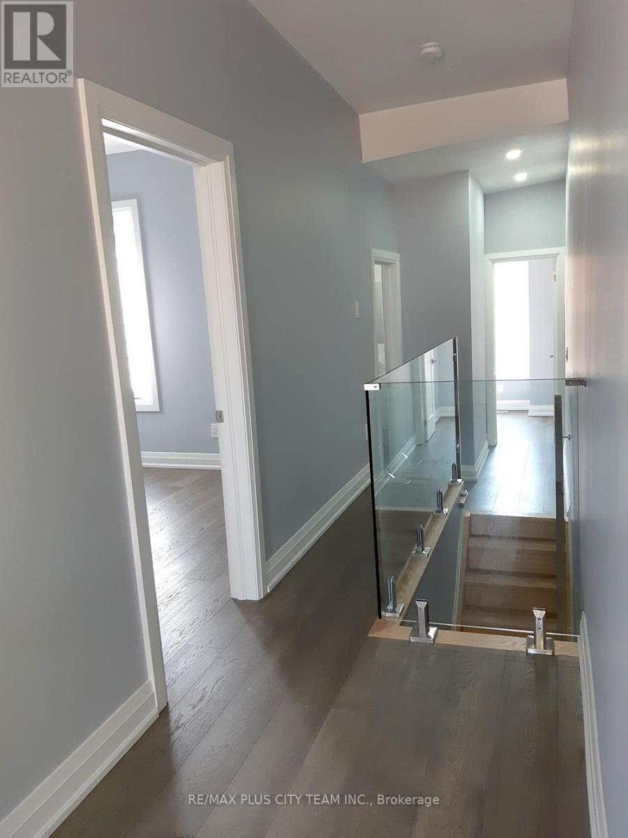 11 Baden Street, Toronto, Ontario  M6J 1Z3 - Photo 8 - C12834012