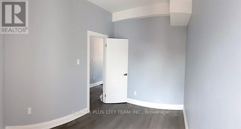 11 Baden Street, Toronto, Ontario  M6J 1Z3 - Photo 9 - C12834012