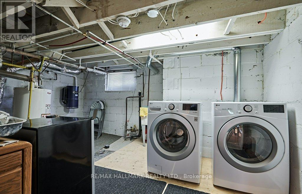 10 Elm Road, Toronto, Ontario  M5M 3T2 - Photo 20 - C12834096