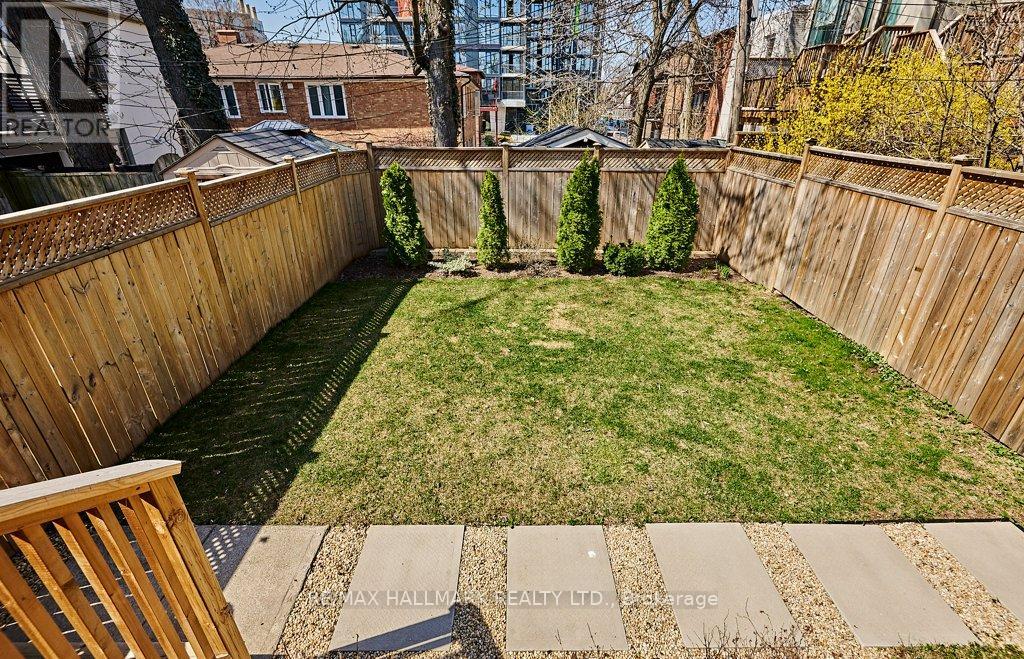 10 Elm Road, Toronto, Ontario  M5M 3T2 - Photo 22 - C12834096