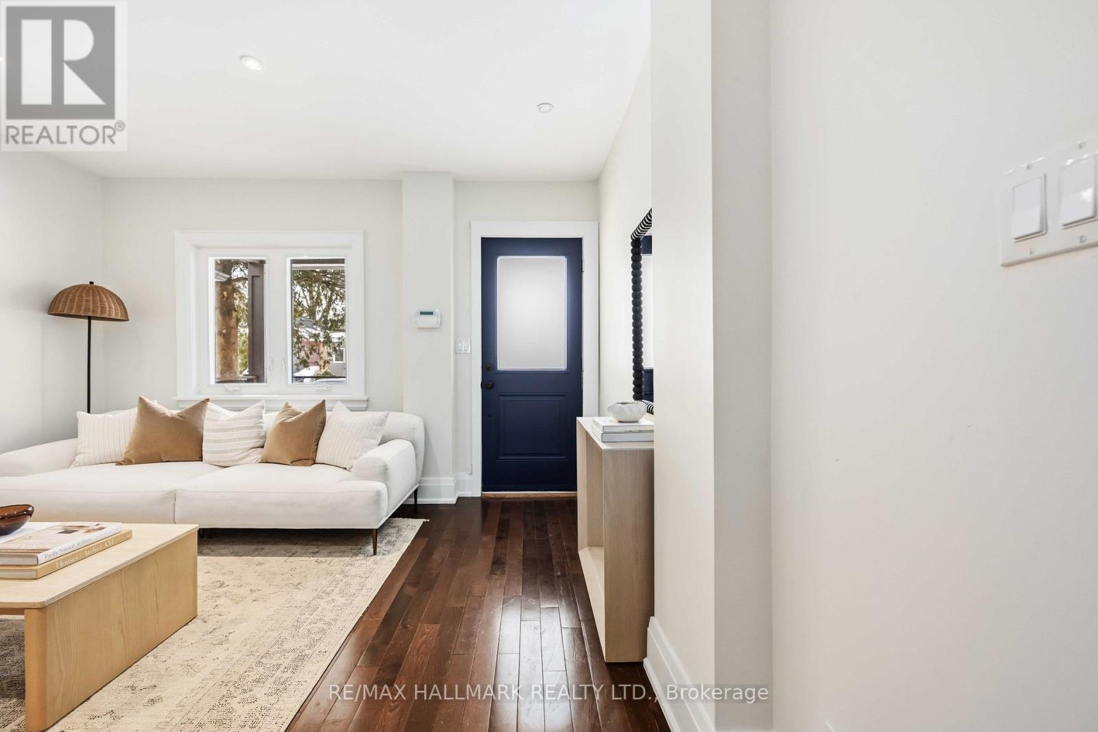 95 Chisholm Avenue, Toronto, Ontario  M4C 4V6 - Photo 4 - E12833966