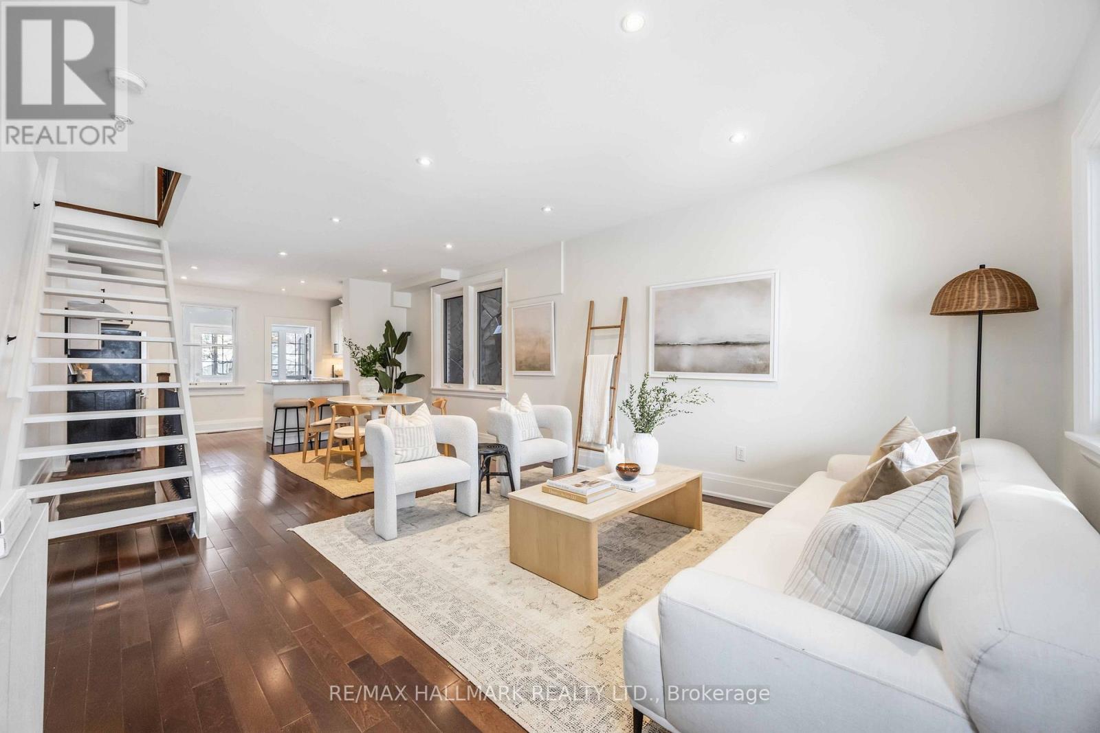 95 Chisholm Avenue, Toronto, Ontario  M4C 4V6 - Photo 7 - E12833966