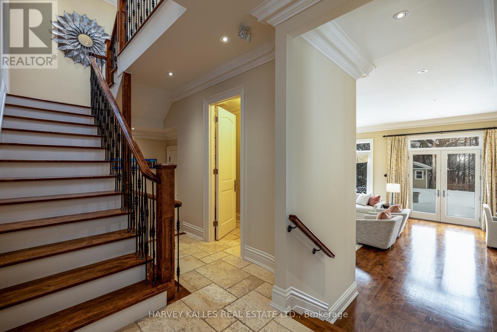 34 Hillside Drive, Toronto, Ontario  M4K 2M2 - Photo 18 - E12834046