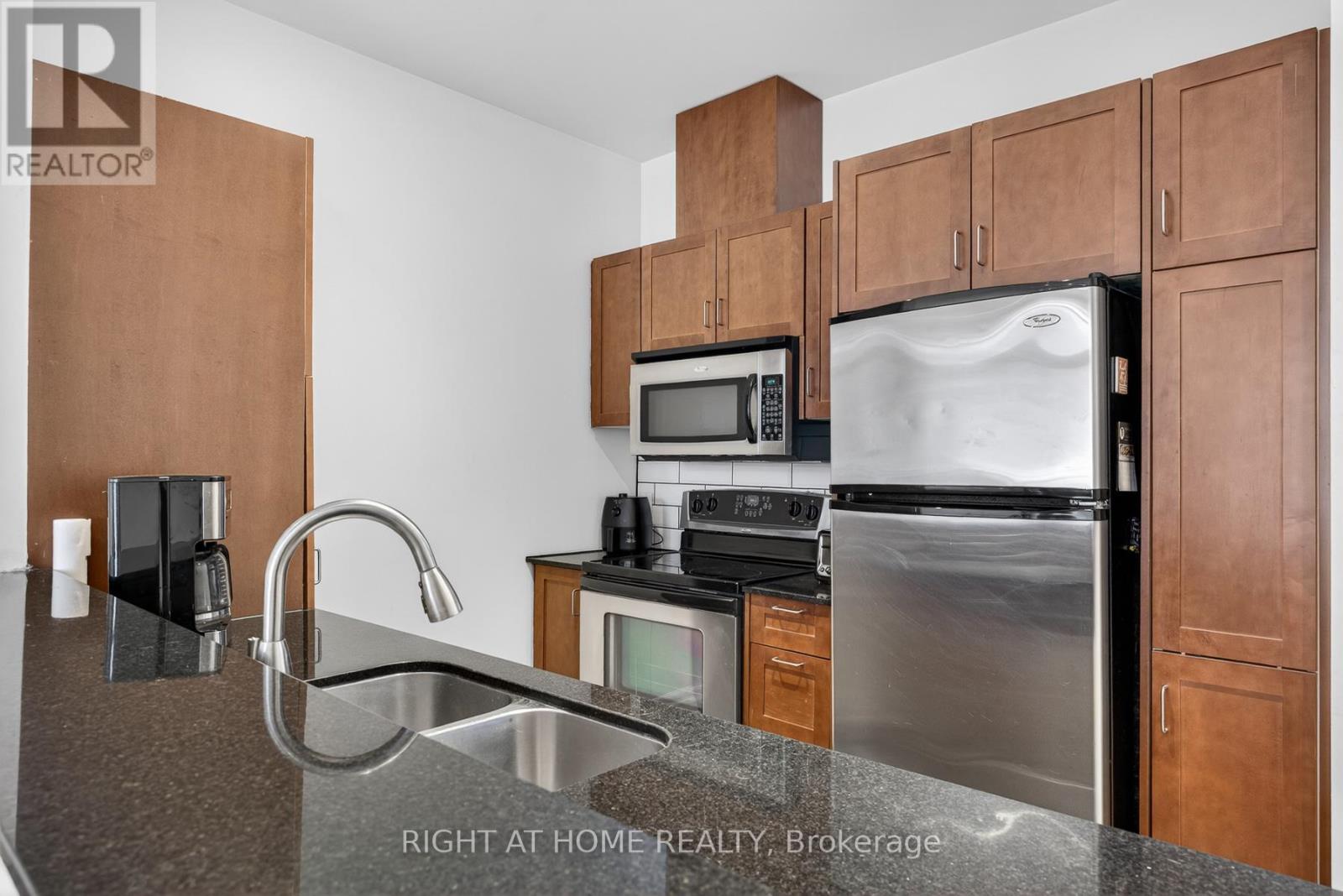 518 - 44 Bond Street W, Oshawa, Ontario L1G 6R2 - Photo 18 - E12834086