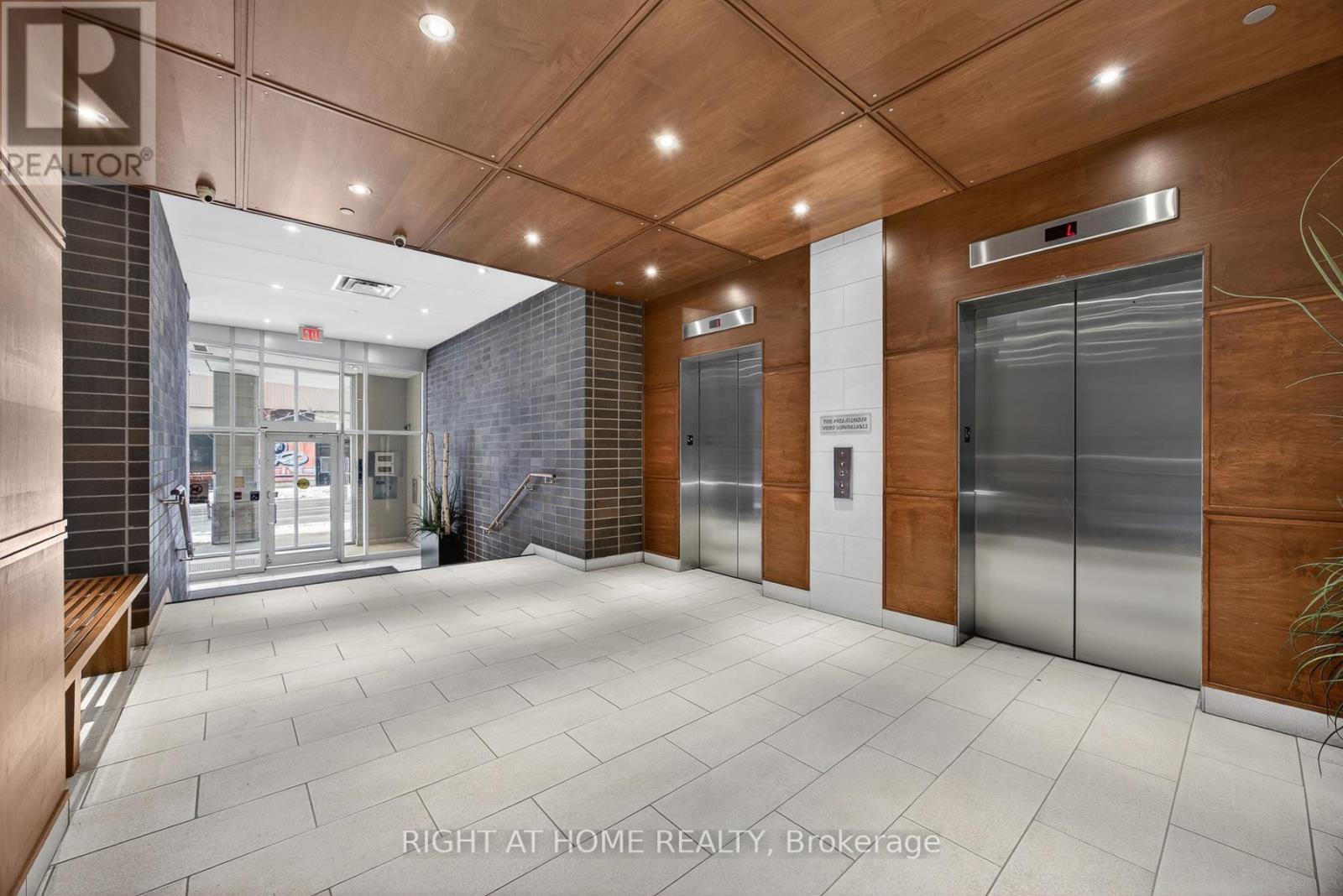 518 - 44 Bond Street W, Oshawa, Ontario L1G 6R2 - Photo 3 - E12834086