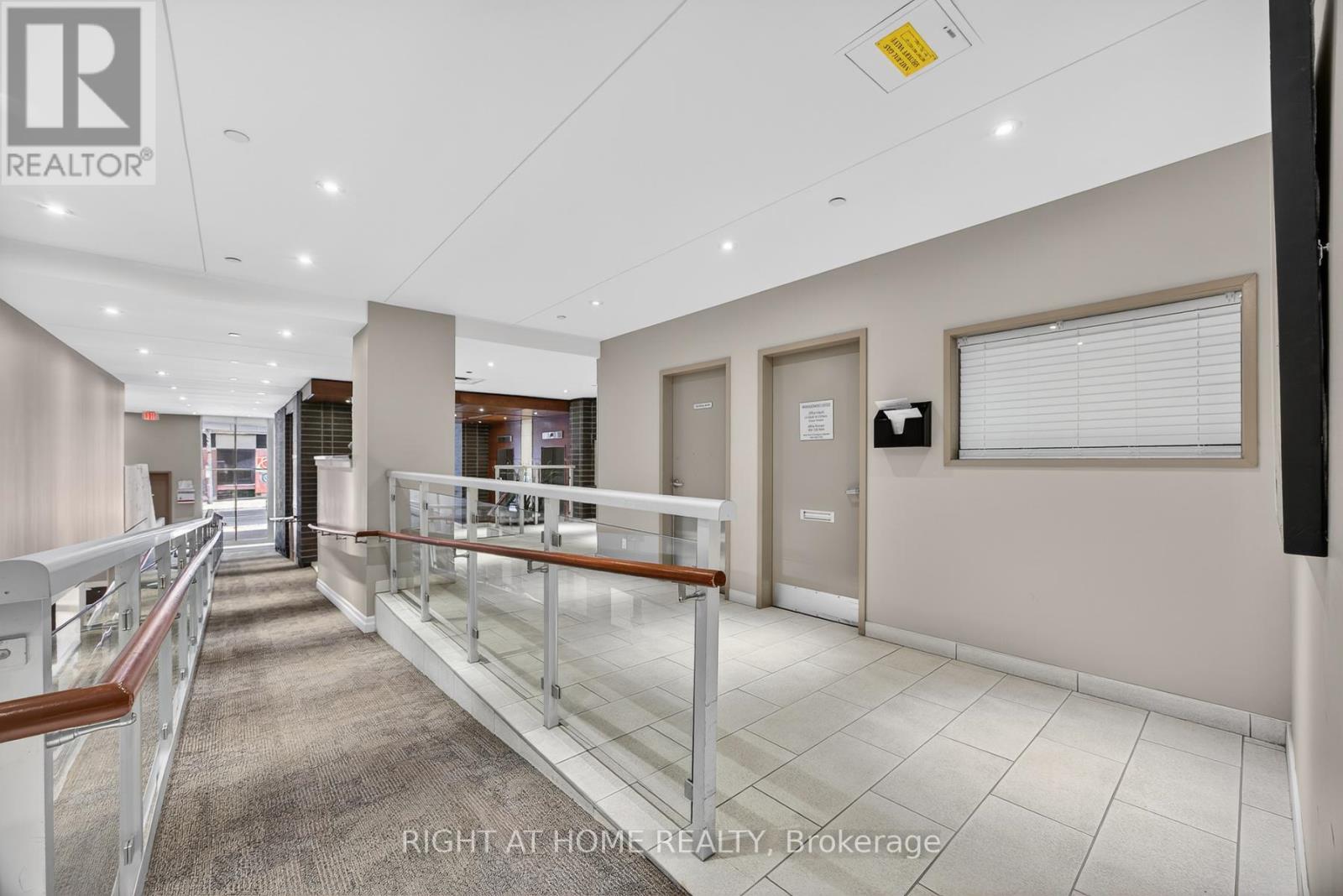 518 - 44 Bond Street W, Oshawa, Ontario L1G 6R2 - Photo 4 - E12834086