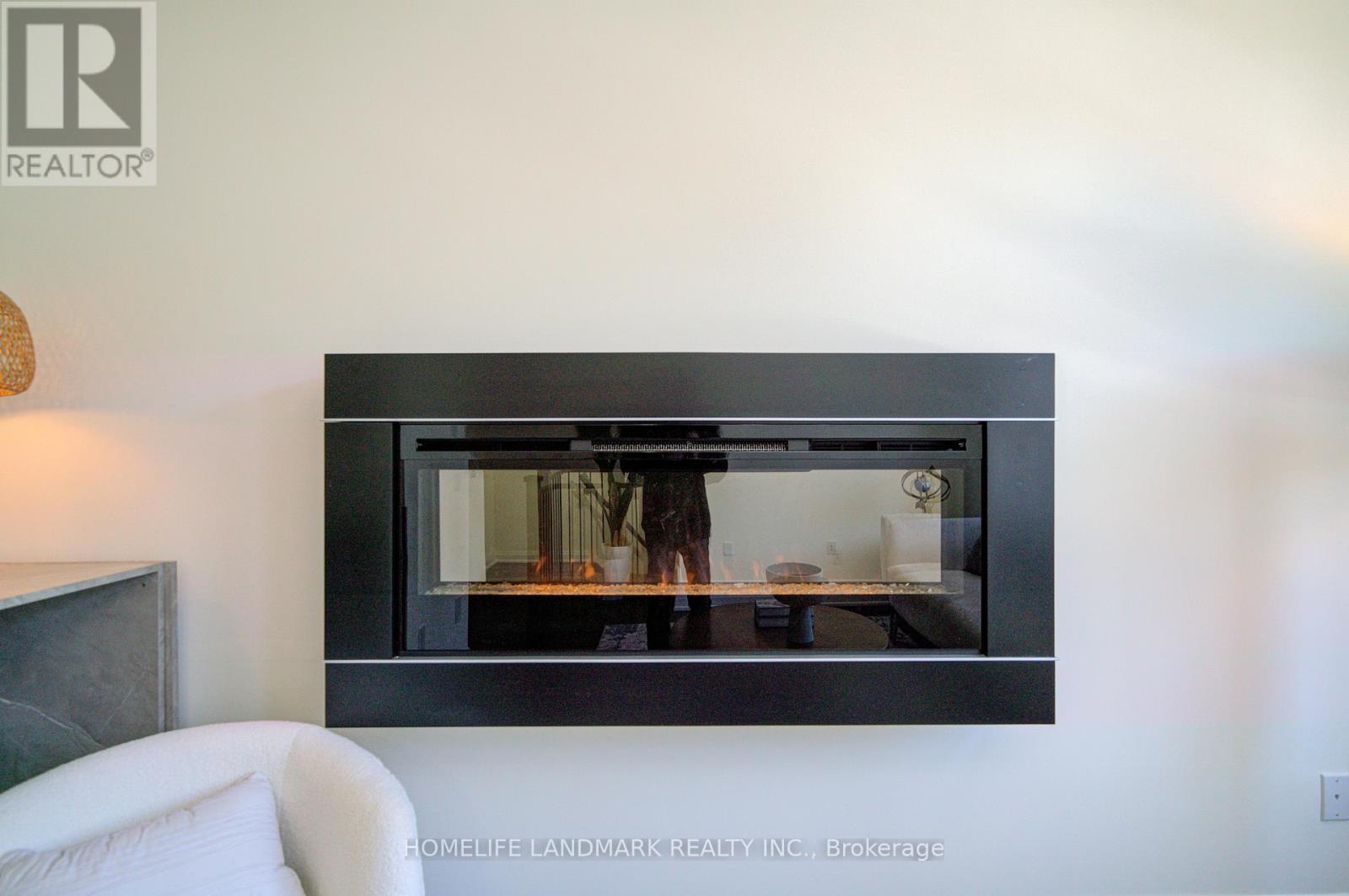 17 Duncombe Lane, Richmond Hill, Ontario  L4C 1C2 - Photo 18 - N12831196