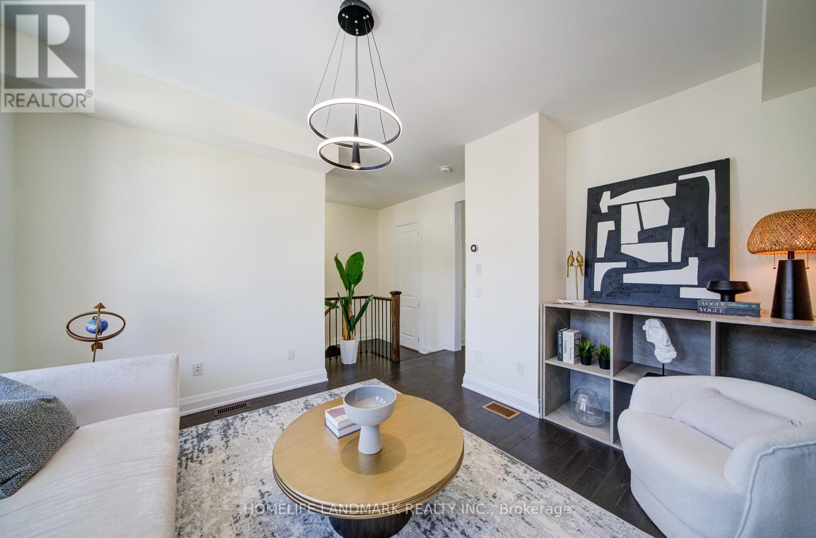 17 Duncombe Lane, Richmond Hill, Ontario  L4C 1C2 - Photo 17 - N12831196