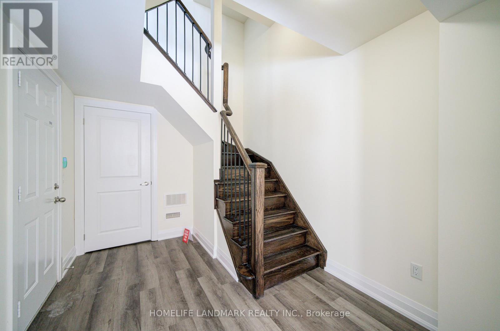 17 Duncombe Lane, Richmond Hill, Ontario  L4C 1C2 - Photo 41 - N12831196