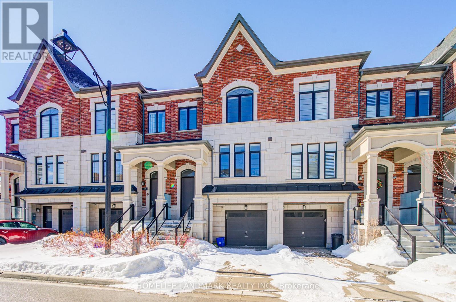 17 Duncombe Lane, Richmond Hill, Ontario  L4C 1C2 - Photo 48 - N12831196