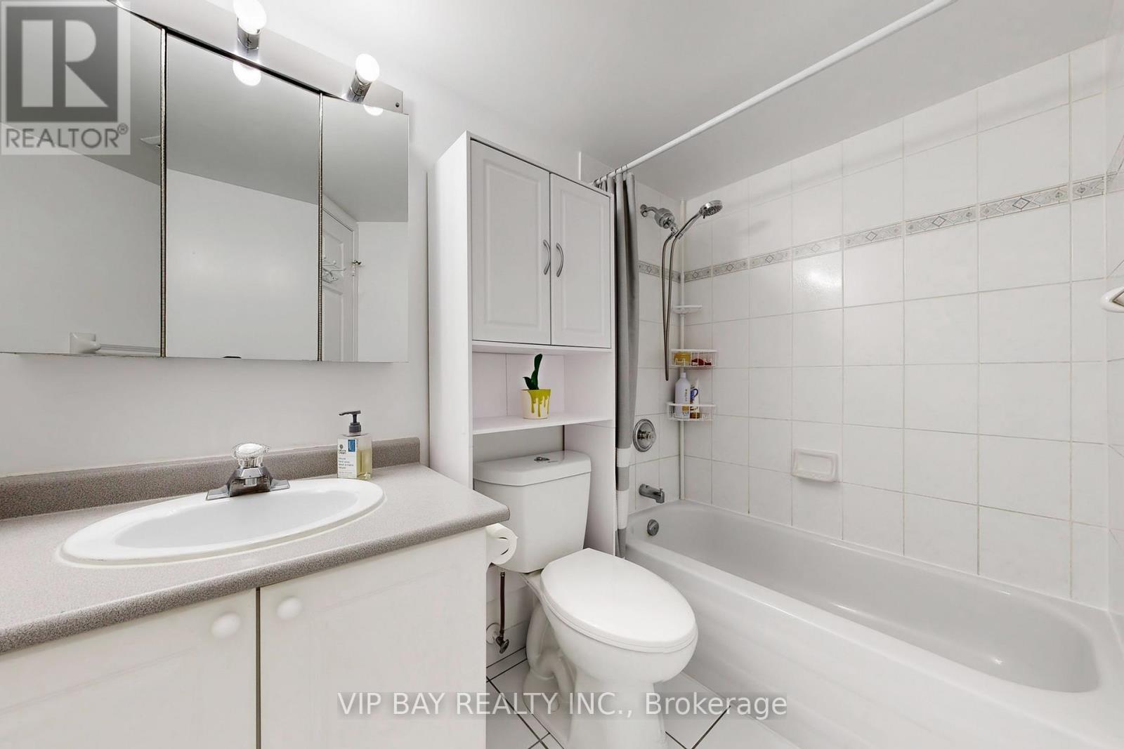 110 - 3 Ellesmere Street, Richmond Hill, Ontario L4B 4N2 - Photo 21 - N12833996