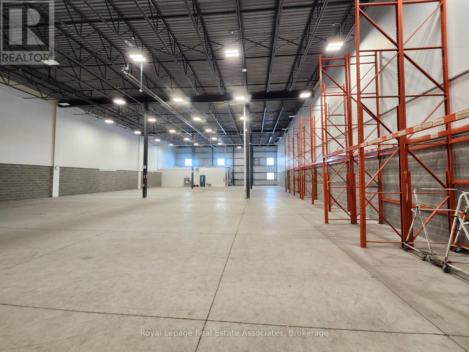 1 Reid Drive, Barrie, Ontario L4N 0M4 - Photo 4 - S12834050