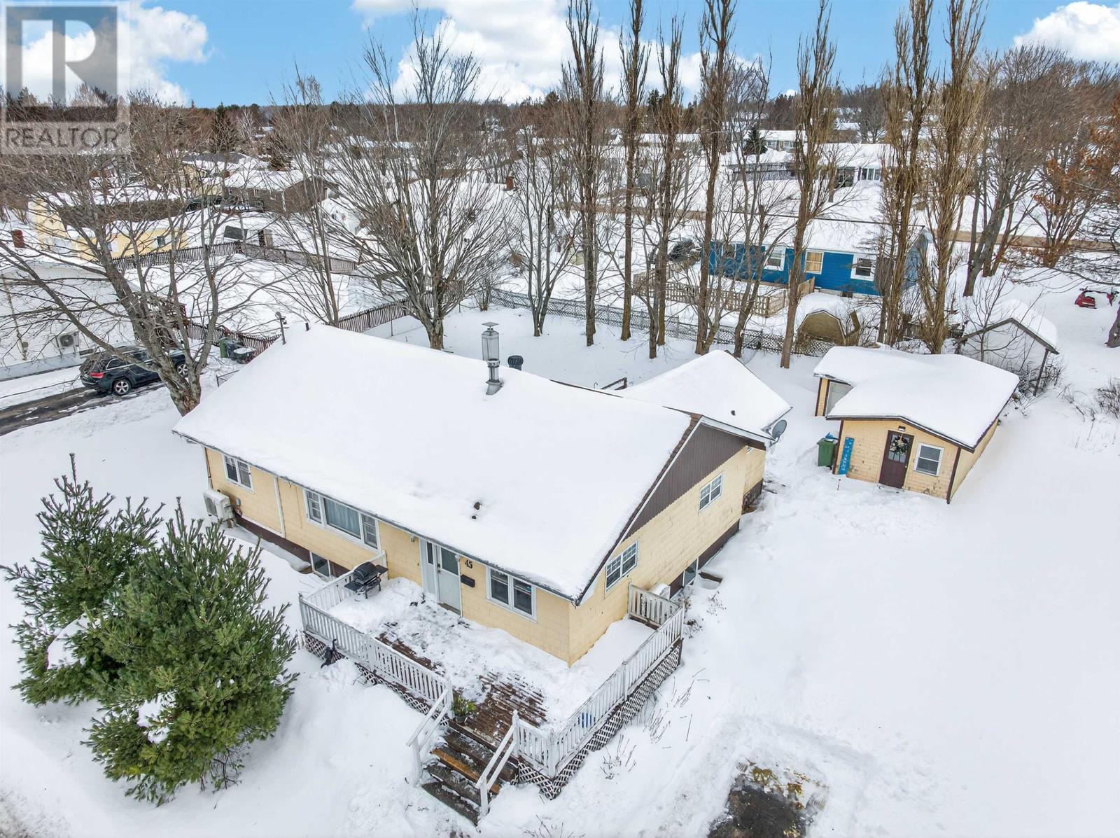 45 Meadowbank Road, Cornwall, Prince Edward Island  C0A 1H0 - Photo 6 - 202603618