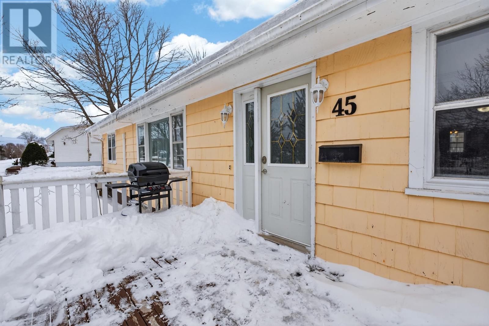 45 Meadowbank Road, Cornwall, Prince Edward Island  C0A 1H0 - Photo 9 - 202603618