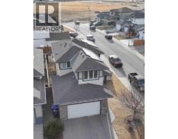 128 Cabot Landing W, Lethbridge, Alberta
