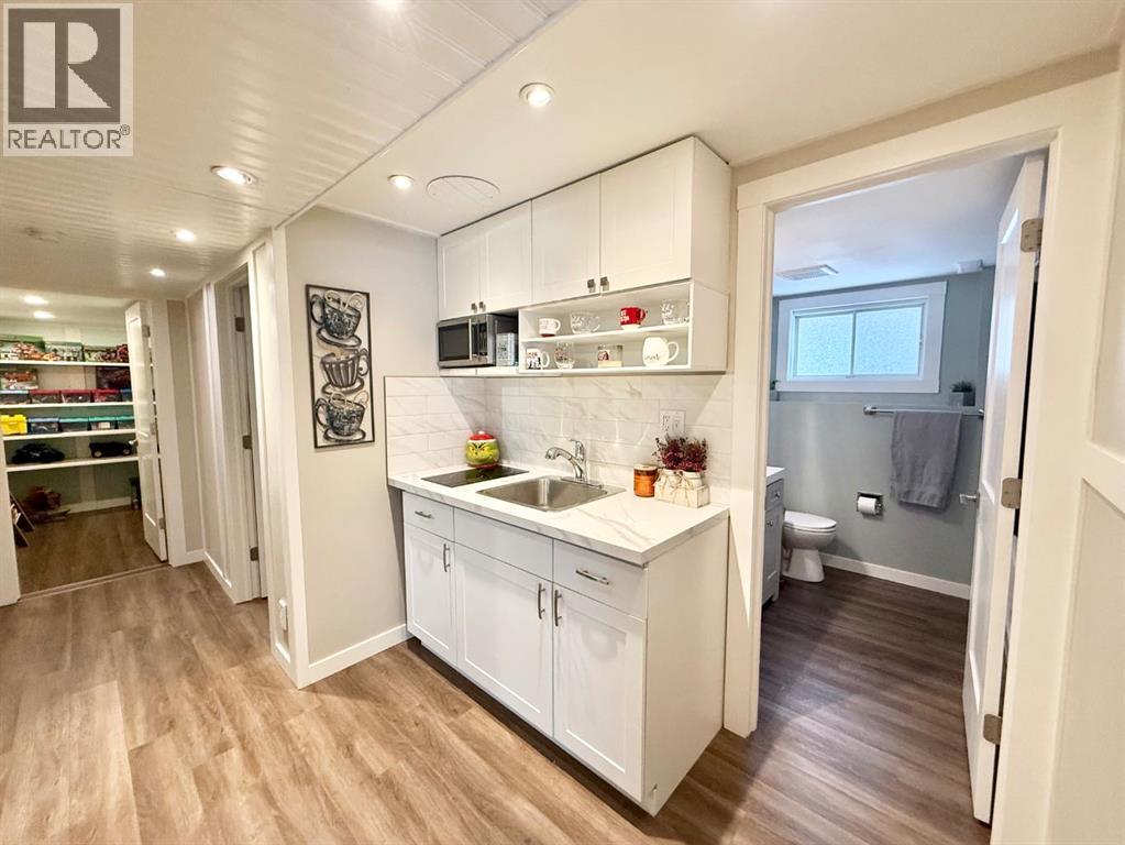 139 Reimer Drive, Hinton, Alberta  T7V 1K1 - Photo 30 - A2253020