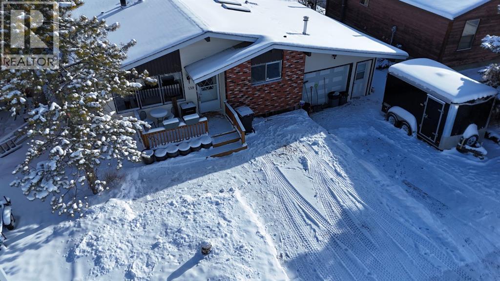 139 Reimer Drive, Hinton, Alberta  T7V 1K1 - Photo 2 - A2253020