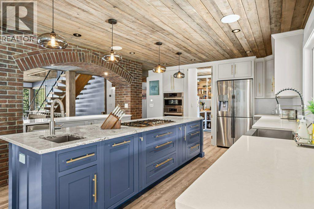 115 Spray Avenue, Banff, Alberta  T1L 1A1 - Photo 19 - A2258433