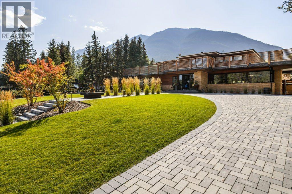 115 Spray Avenue, Banff, Alberta  T1L 1A1 - Photo 7 - A2258433