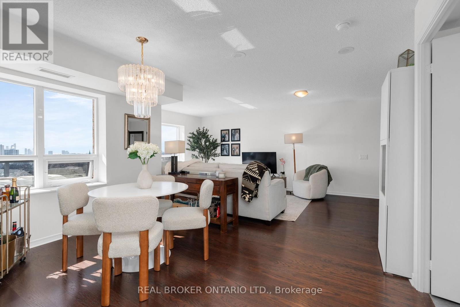 1321 - 60 Heintzman Street, Toronto, Ontario M6P 5A1 - Photo 11 - W12833874