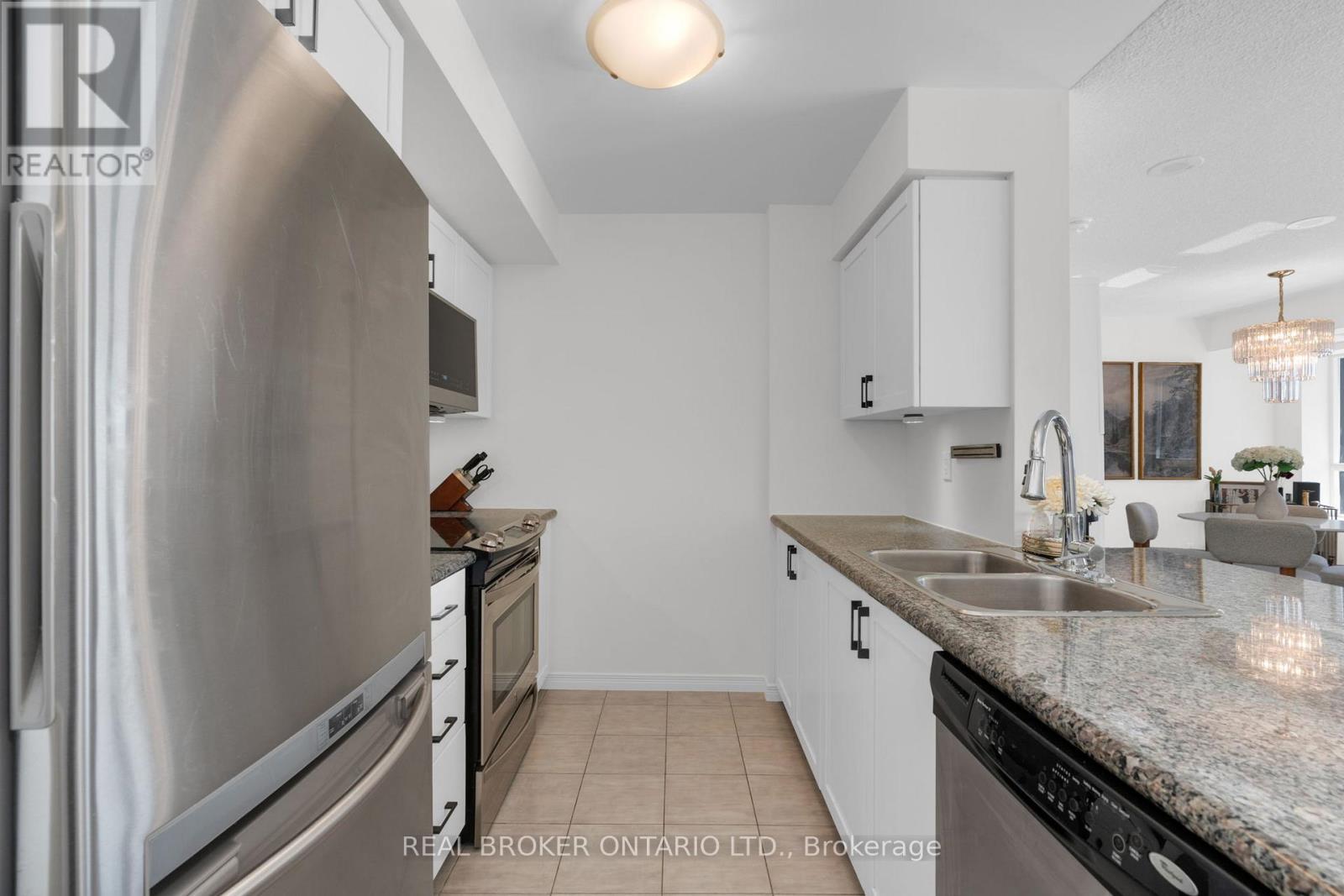 1321 - 60 Heintzman Street, Toronto, Ontario M6P 5A1 - Photo 3 - W12833874