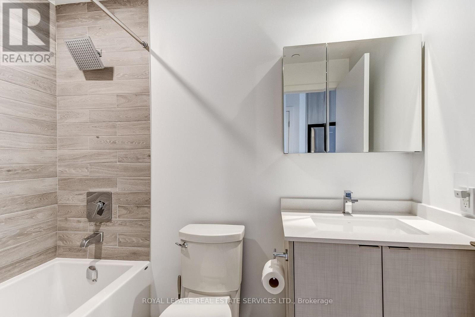 2703 - 1926 Lake Shore Boulevard W, Toronto, Ontario  M6S 1A1 - Photo 11 - W12833892