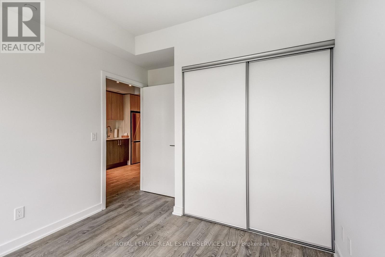 2703 - 1926 Lake Shore Boulevard W, Toronto, Ontario  M6S 1A1 - Photo 13 - W12833892