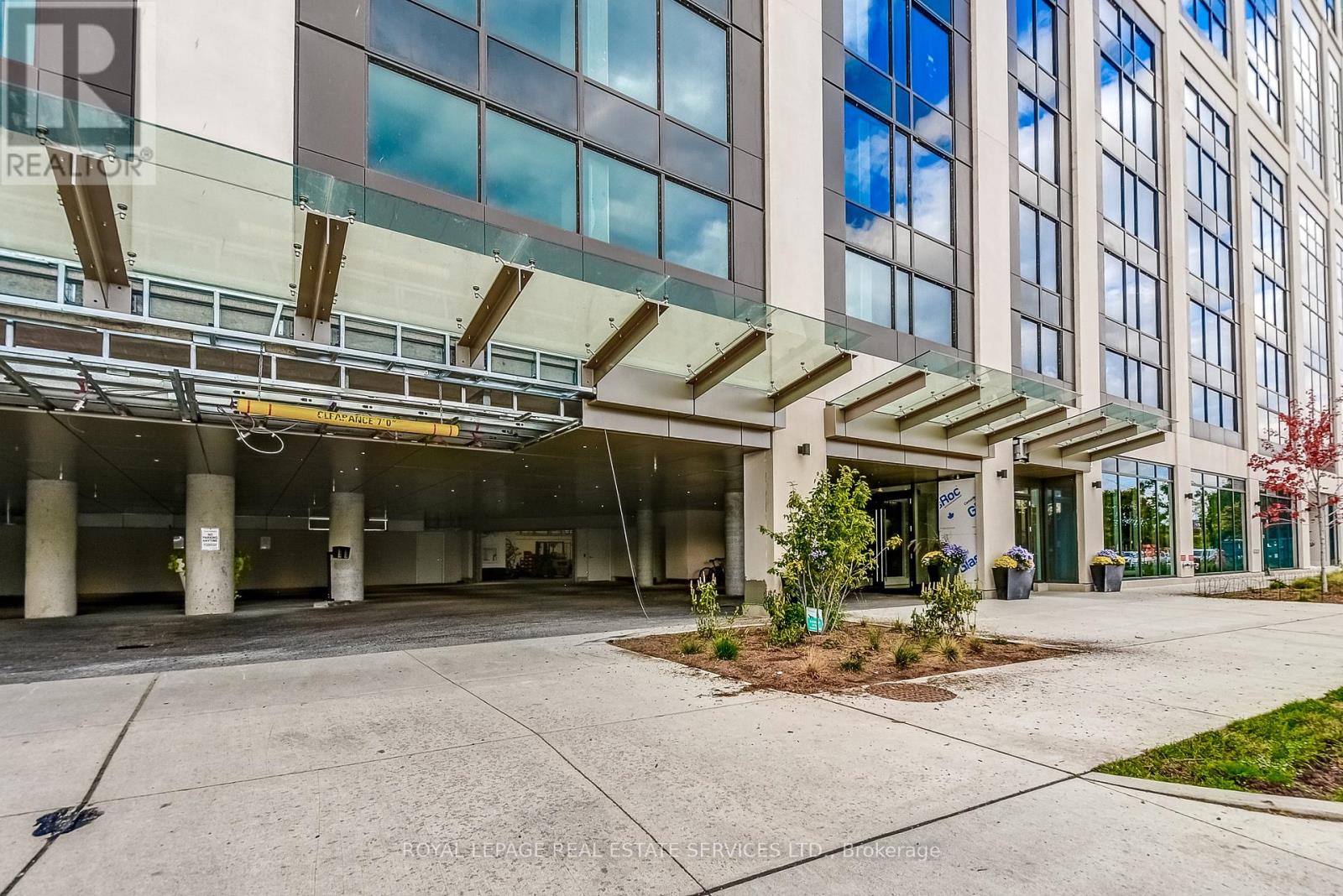 2703 - 1926 Lake Shore Boulevard W, Toronto, Ontario  M6S 1A1 - Photo 20 - W12833892