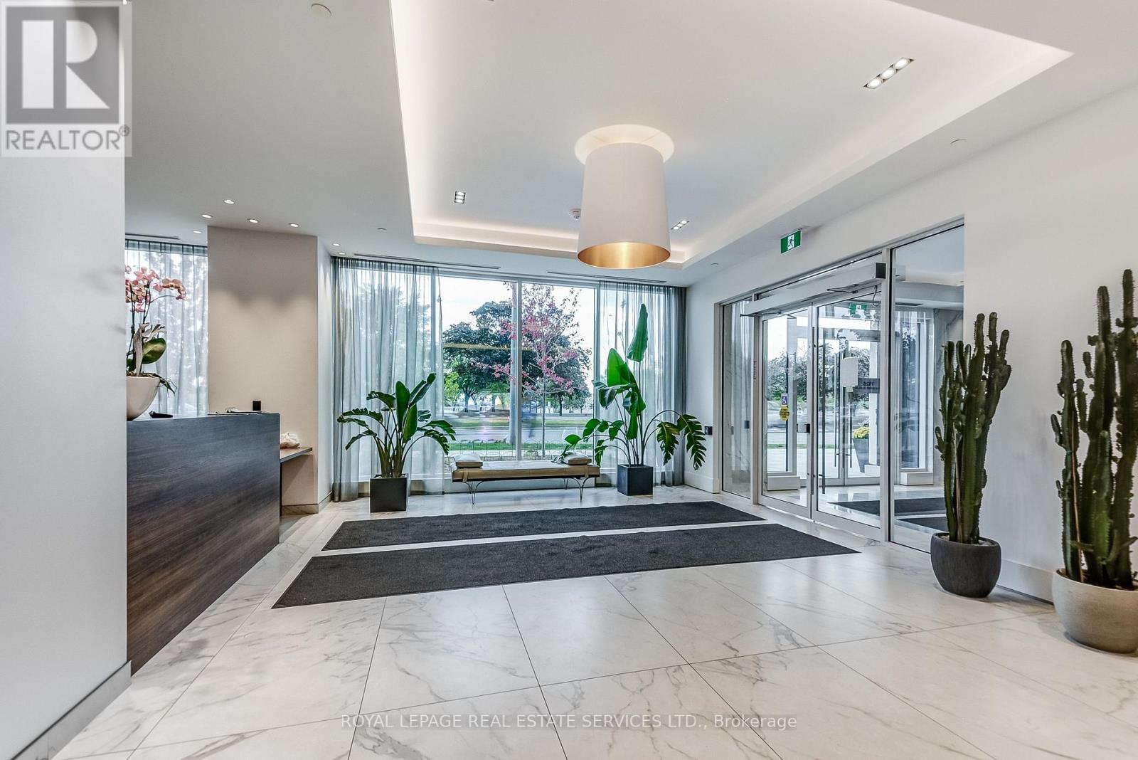 2703 - 1926 Lake Shore Boulevard W, Toronto, Ontario  M6S 1A1 - Photo 23 - W12833892