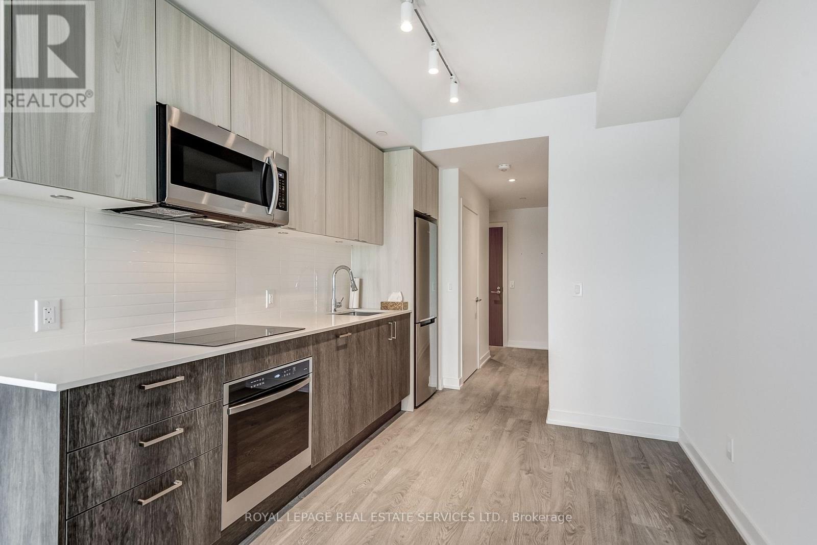 2703 - 1926 Lake Shore Boulevard W, Toronto, Ontario  M6S 1A1 - Photo 5 - W12833892