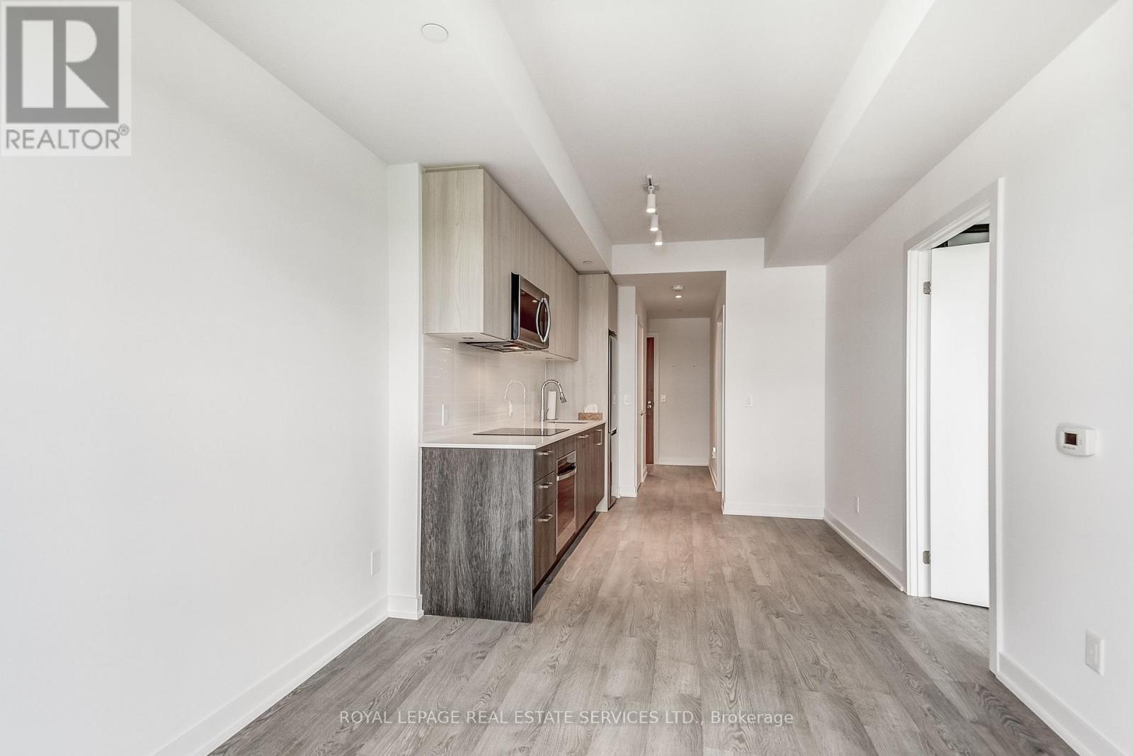 2703 - 1926 Lake Shore Boulevard W, Toronto, Ontario  M6S 1A1 - Photo 7 - W12833892