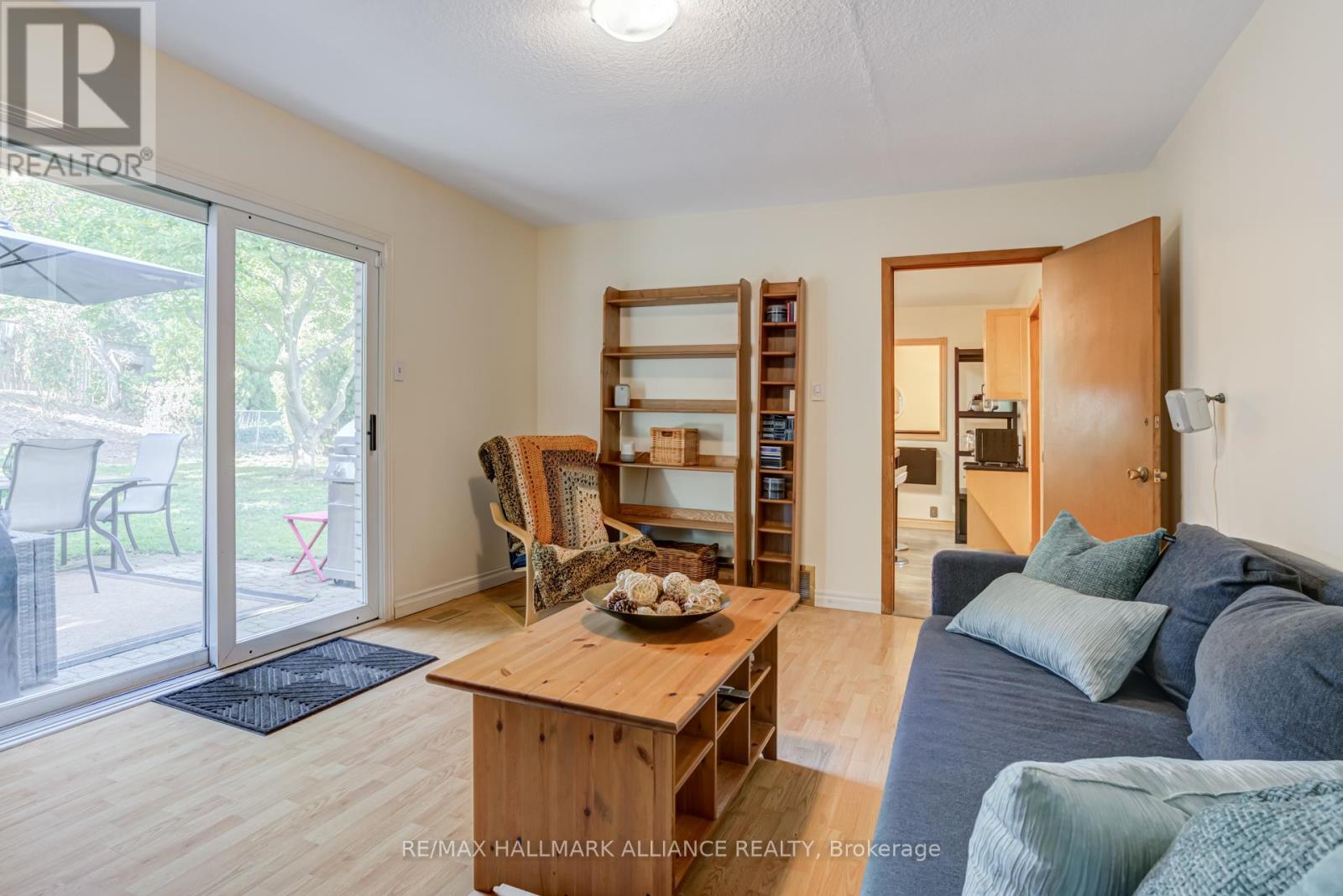 2033 Water's Edge Drive, Oakville, Ontario  L6L 1A3 - Photo 14 - W12833898