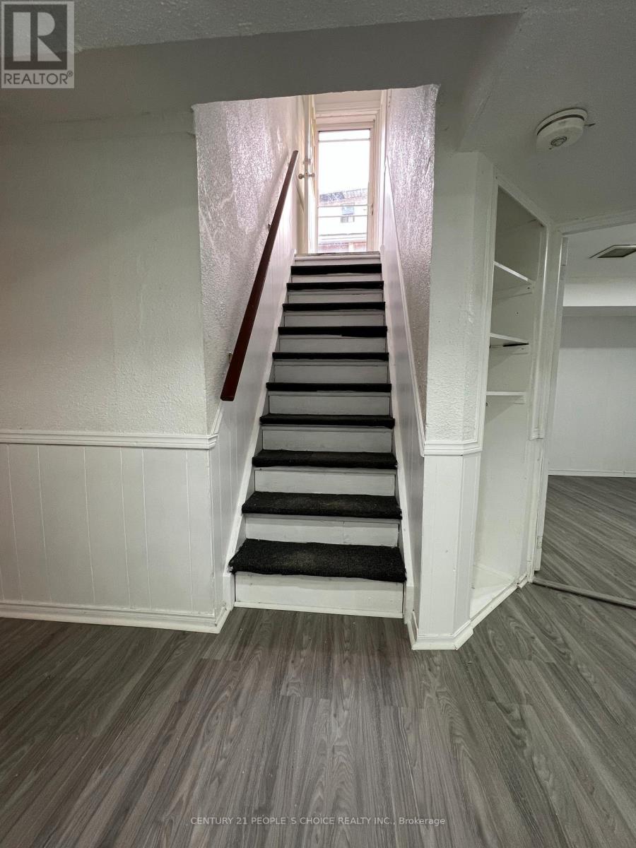 Bsmt - 534 Lana Terrace, Mississauga, Ontario  L5A 3B3 - Photo 12 - W12833908