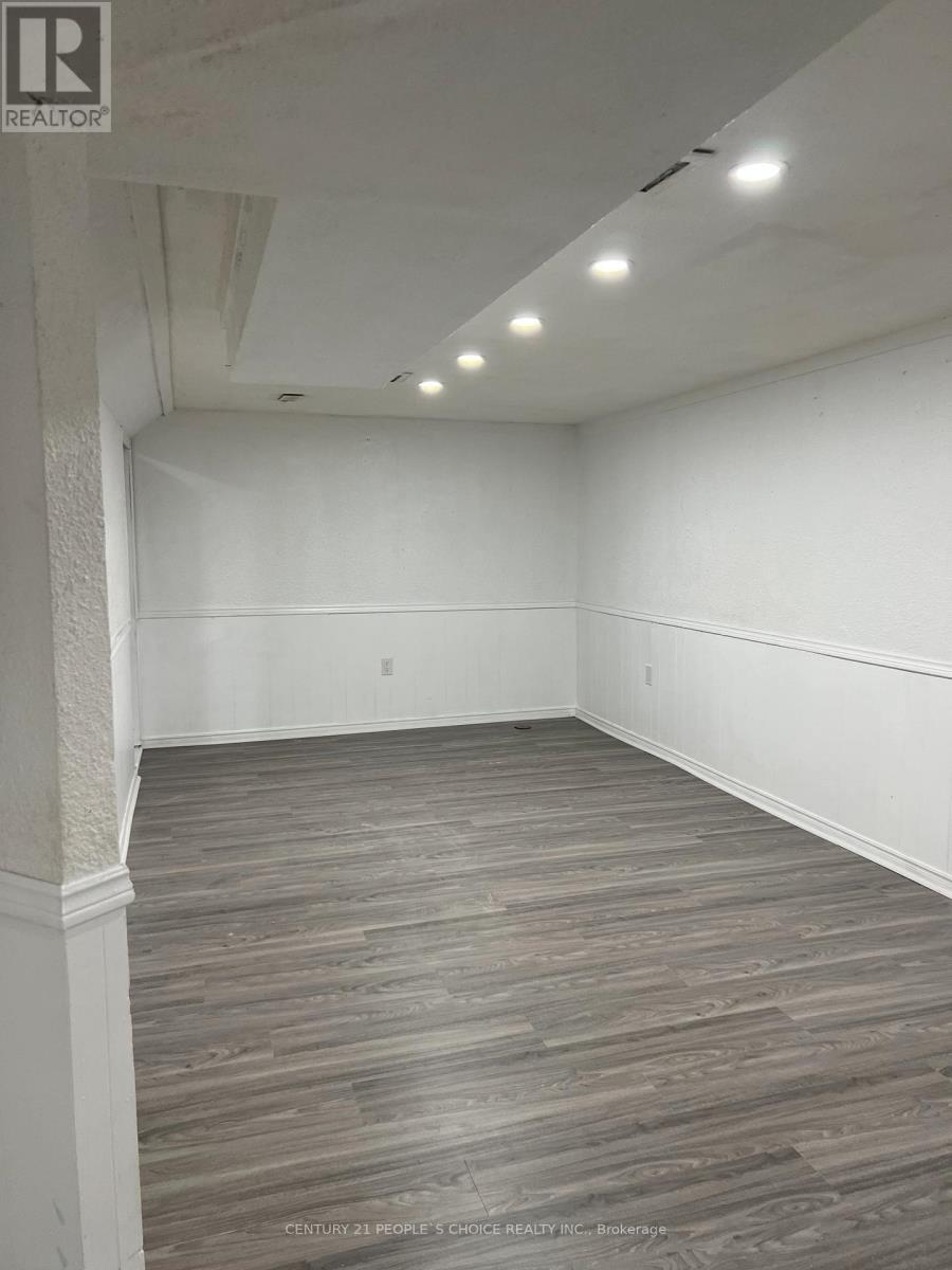 Bsmt - 534 Lana Terrace, Mississauga, Ontario  L5A 3B3 - Photo 6 - W12833908