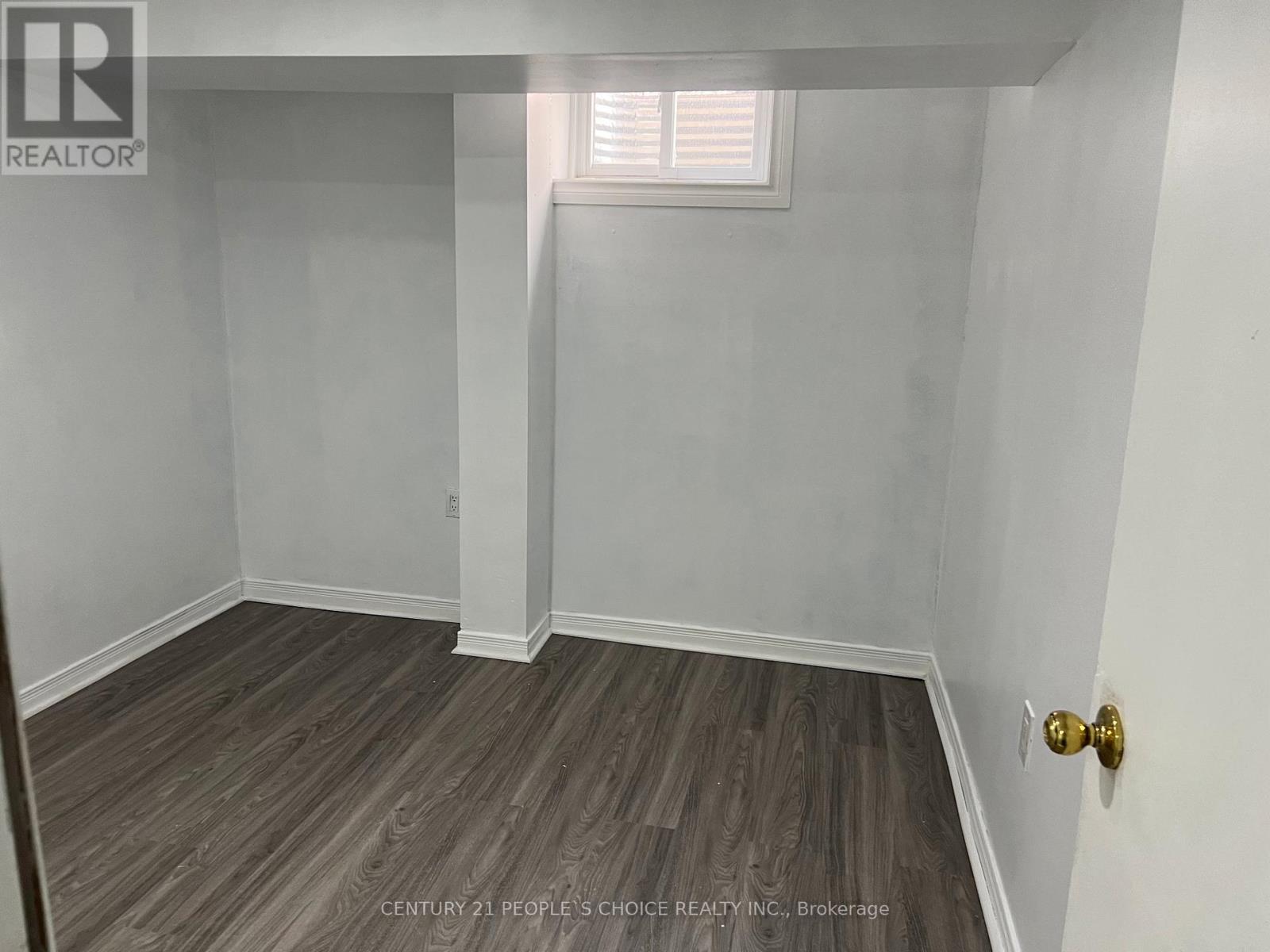 Bsmt - 534 Lana Terrace, Mississauga, Ontario  L5A 3B3 - Photo 7 - W12833908