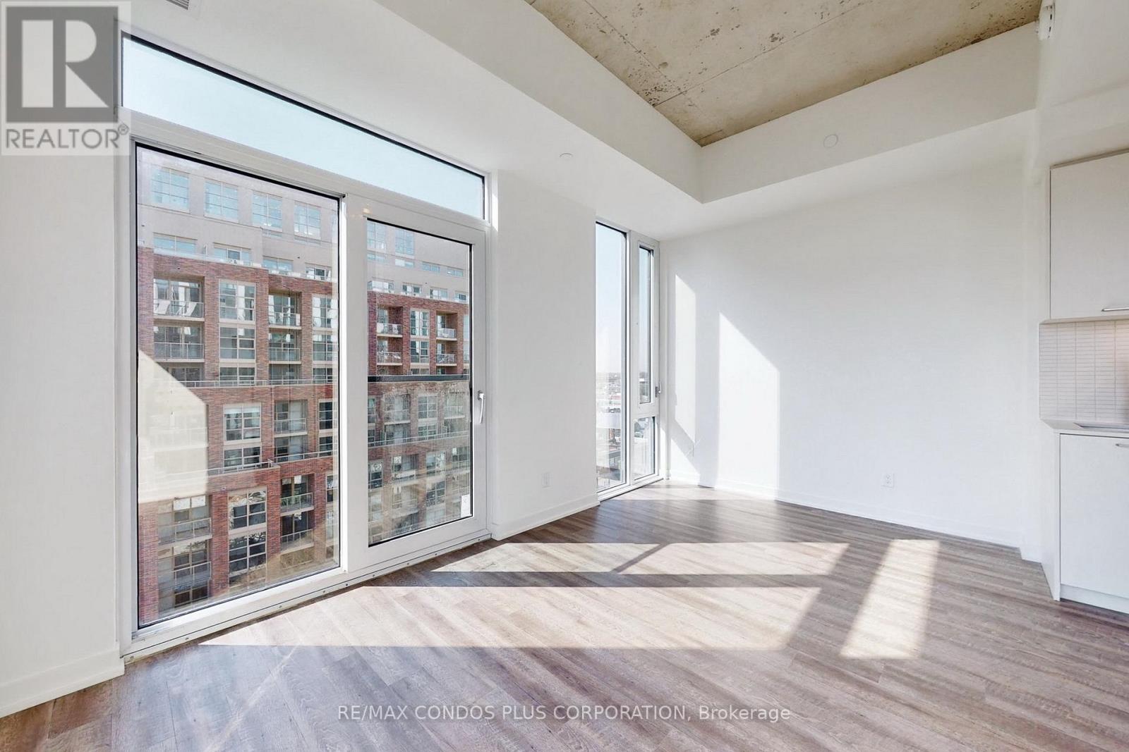 706 - 1808 St Clair Avenue W, Toronto, Ontario  M6N 0C1 - Photo 7 - W12833910