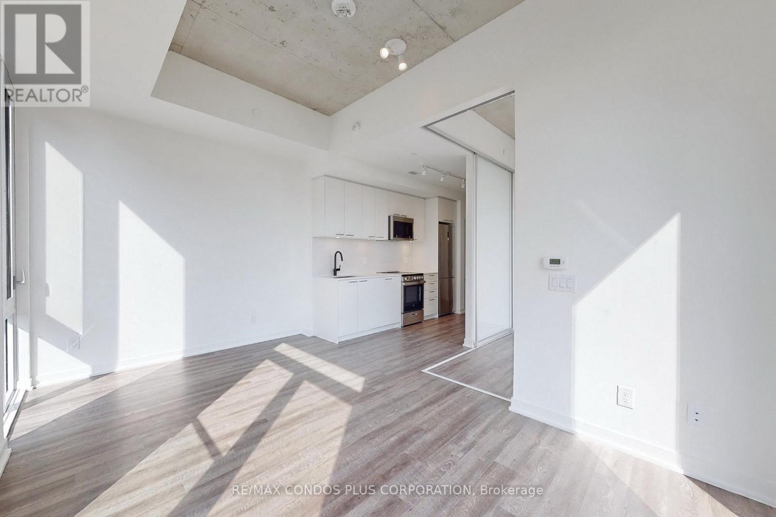 706 - 1808 St Clair Avenue W, Toronto, Ontario  M6N 0C1 - Photo 9 - W12833910