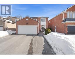 18 WEBSTER WAY, Halton Hills, Ontario