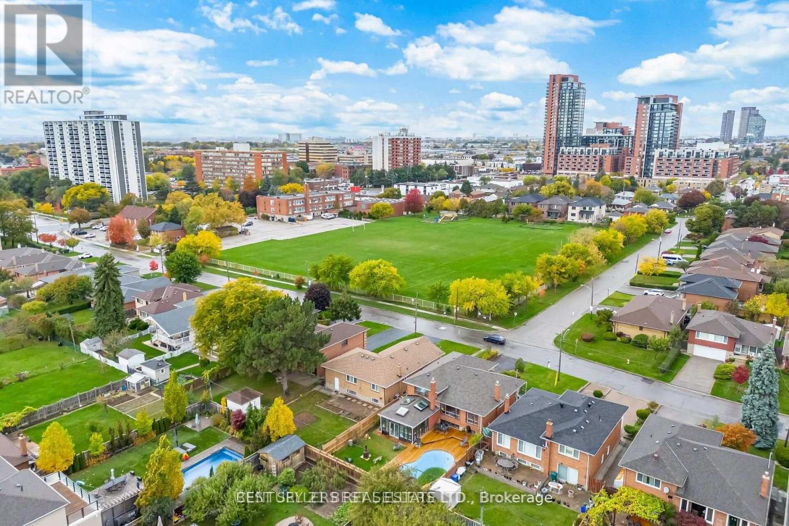 47 Wenderly Drive, Toronto, Ontario  M6B 2P1 - Photo 43 - W12833990