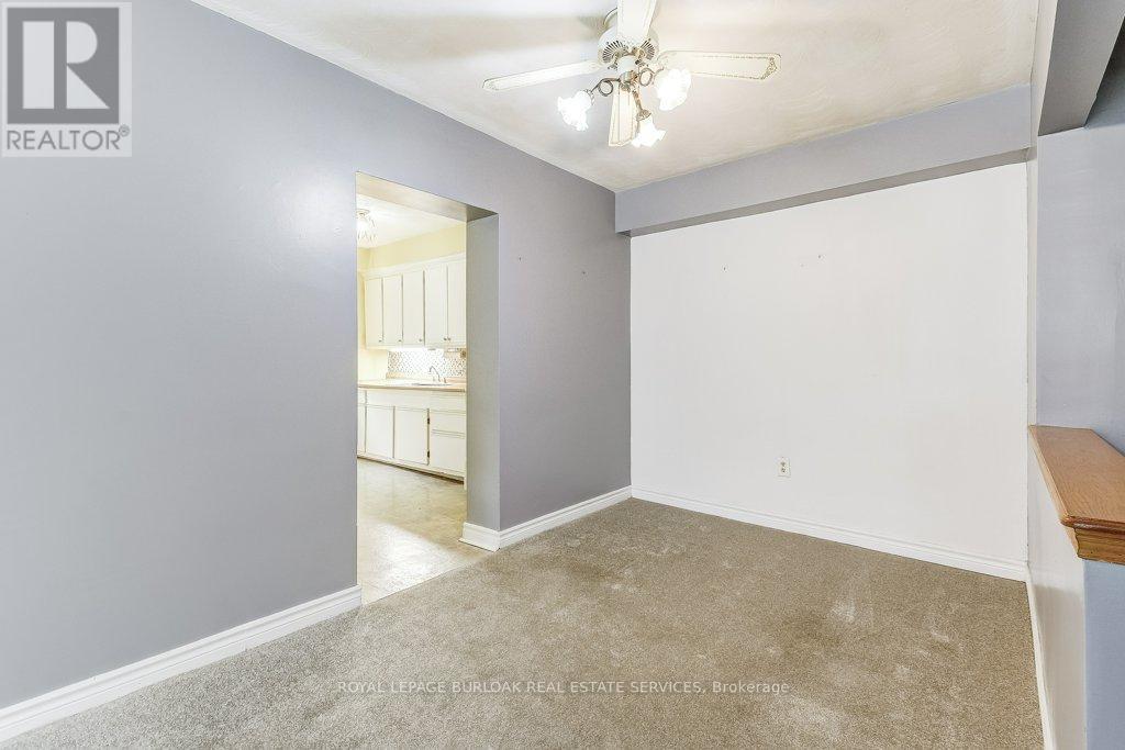 1 - 2418 New Street, Burlington, Ontario  L7R 1J6 - Photo 10 - W12834026