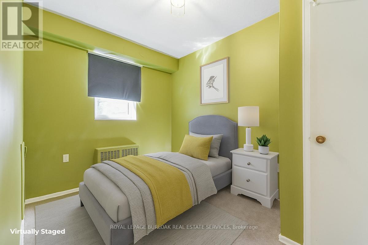 1 - 2418 New Street, Burlington, Ontario  L7R 1J6 - Photo 15 - W12834026